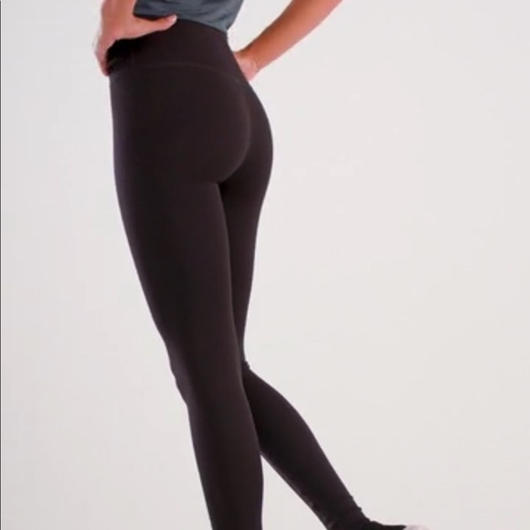 Fabletics black high waisted sculptknit leggings - Picture 5 of 12